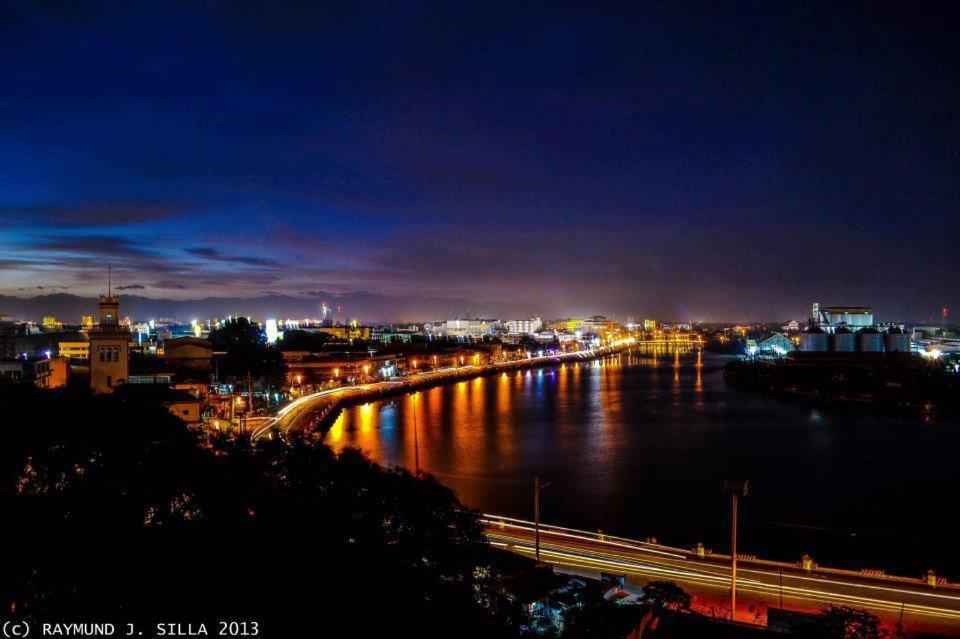 Avida Atria T2-F ,5Mins To Festive Walk And 4 Mins To Iloilo Convention Center Aparthotel Bagian luar foto