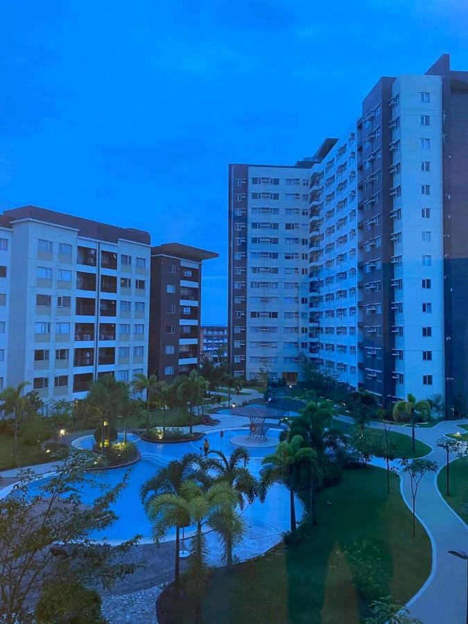 Avida Atria T2-F ,5Mins To Festive Walk And 4 Mins To Iloilo Convention Center Aparthotel Bagian luar foto